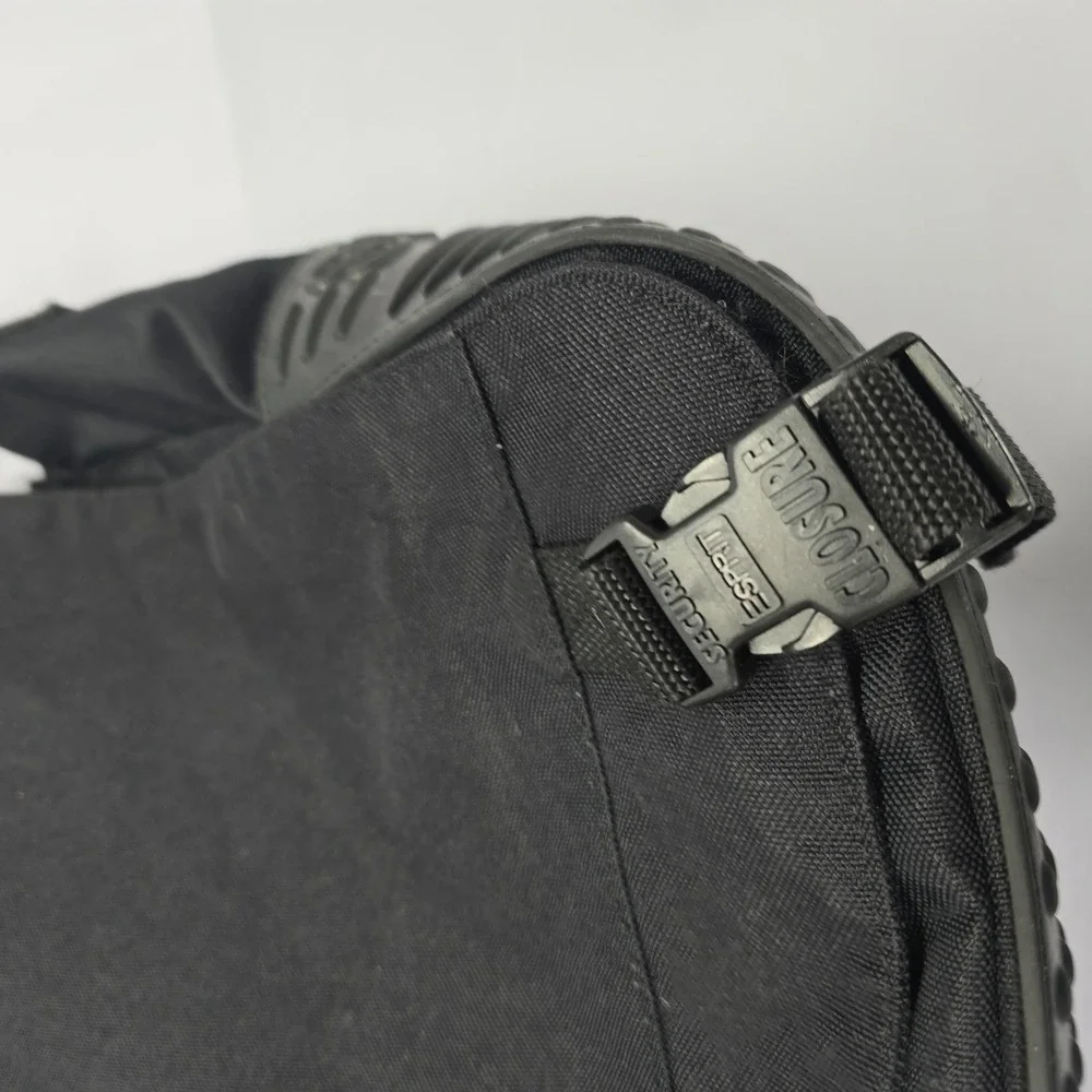 Esprit‎ Vintage Y2K Black Messenger Bag Rubber Base Techwear Crossbody Utility